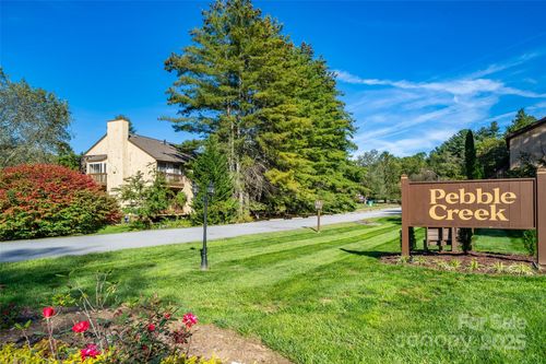 12 Pebble Creek Dr, Asheville, NC, 28803-3256 | Card Image