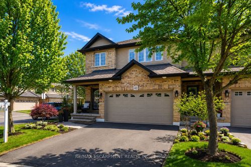40-441 Stonehenge Dr, Ancaster, ON, L9K0B1 | Card Image