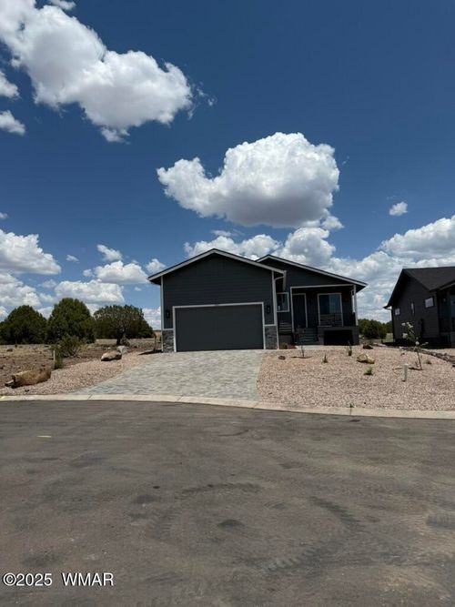 881 S Ridgeway Pl, Show Low, AZ, 85901 | Card Image
