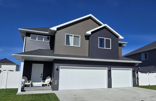 2316 37th Ave S, Moorhead, MN, 56560-3697 | Card Image