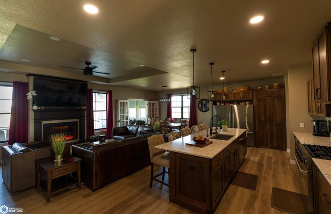 2018 Spaulding Ln, House other with 3 bedrooms, 2 bathrooms and null parking in Grinnell IA | Image 7