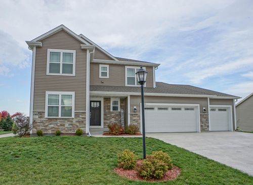 1200 Juniper Ln, Oconomowoc, WI, 53066-3100 | Card Image
