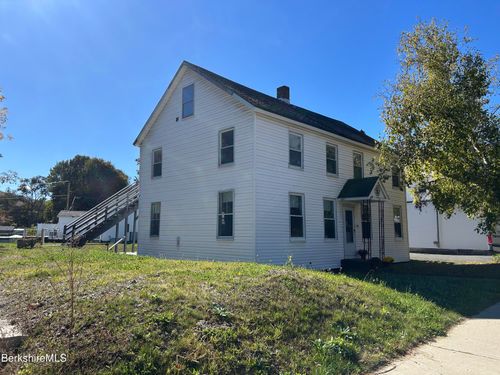 108 Church St, Cheshire, MA, 01225-9692 | Card Image