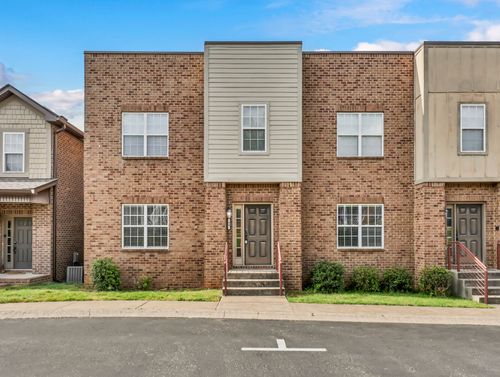 94 Promontory Ln, Clarksville, TN, 37040-2932 | Card Image