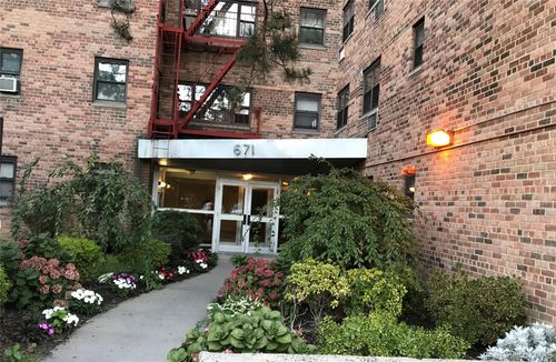 6g-671 Bronx River Rd, Yonkers, NY, 10704-1730 | Card Image