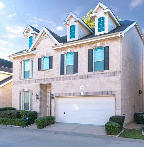 1507 Shady Villa Manner, Houston, TX, 77055-5140 | Card Image