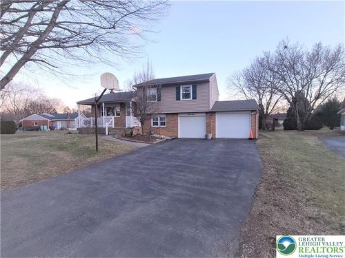 1611 Chippendale Circle, Hanover Twp, PA, 18017 | Card Image