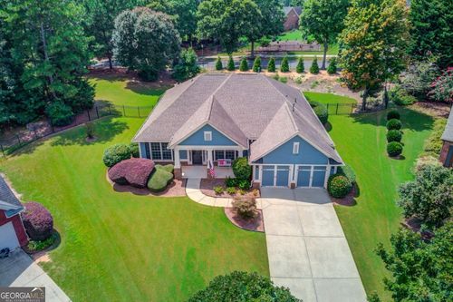 7449 Fireside Ln, Flowery Branch, GA, 30542-7700 | Card Image