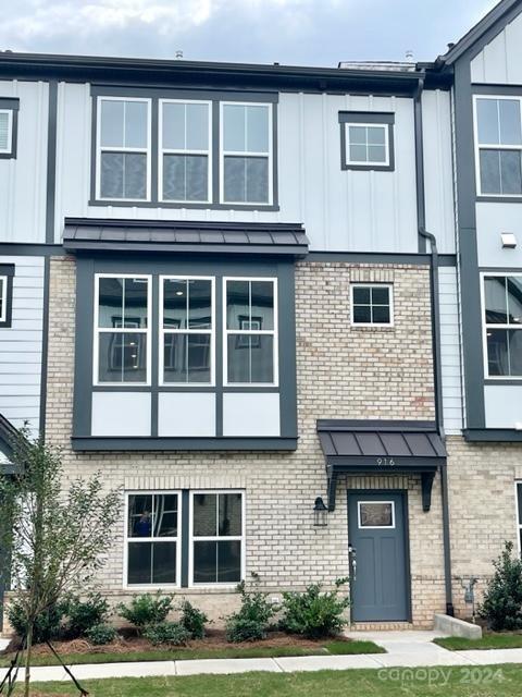 Mary Max Dr, Davidson, NC 28036