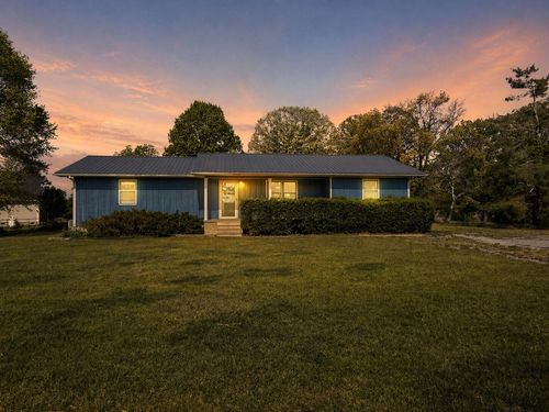 1717 Vandergriff Rd, Signal Mountain, TN, 37377-1623 | Card Image