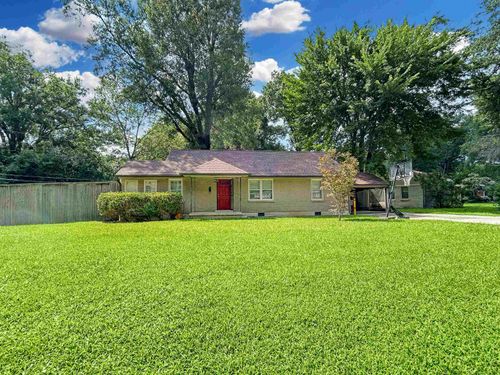 813 Moss Rd, Memphis, TN, 38117-5203 | Card Image
