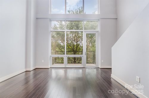 unit-302-1133 Metropolitan Ave, Charlotte, NC, 28204-3396 | Card Image