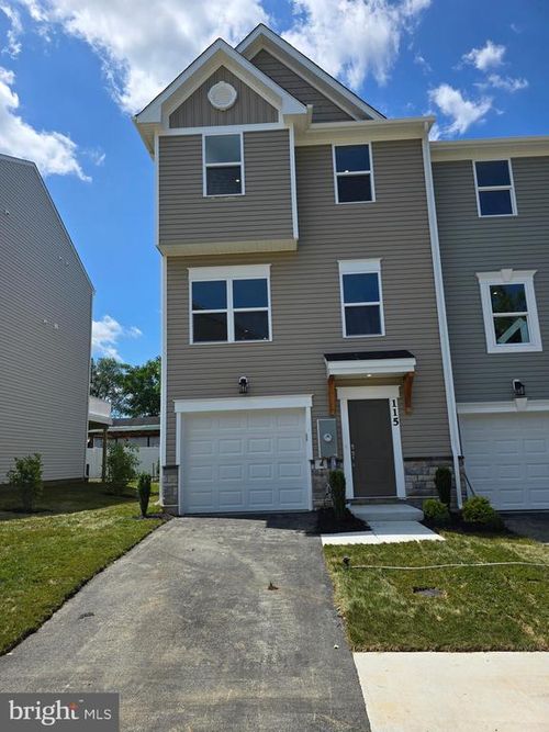 115 Boone Ct, WINCHESTER, VA, 22602-6505 | Card Image