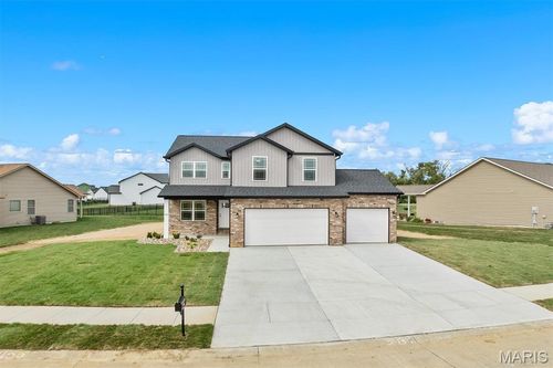 3439 Navajo Trl, Shiloh, IL, 62221-3532 | Card Image