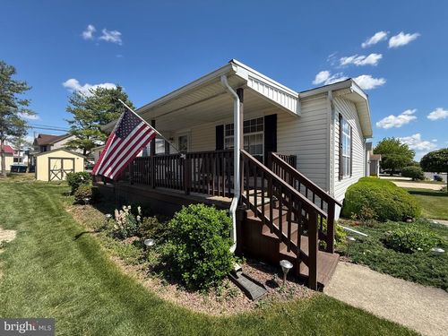 137 Juniper St, PALMYRA, PA, 17078-1015 | Card Image