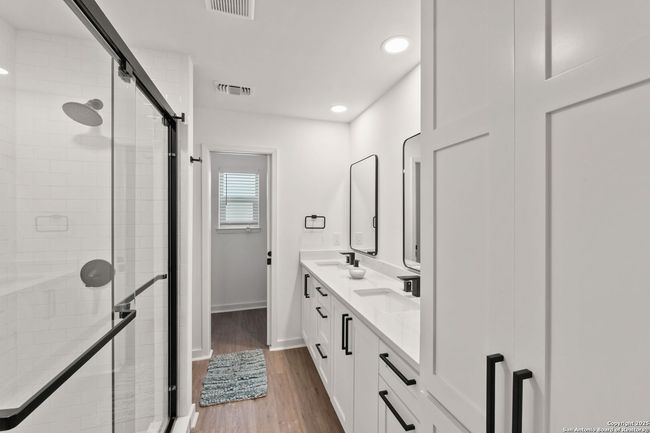 APT-101 - 2718 Old Field Dr, Townhouse with 2 bedrooms, 3 bathrooms and null parking in San Antonio TX | Image 19