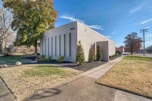 1000 N Elm St, Henderson, KY, 42420-2713 | Card Image