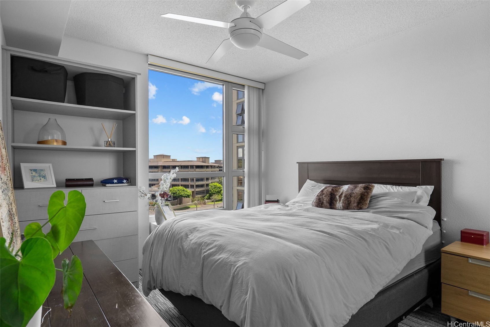 Residential in Honolulu 4
