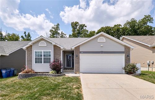 27503 Forest Ridge Dr, Warrenton, MO, 63383-6597 | Card Image