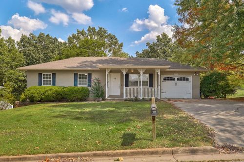 1208 S 17th Ave, Ozark, MO, 65721-8868 | Card Image