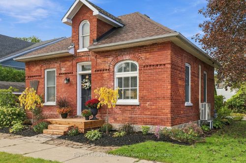 264 St Paul St, Collingwood, ON, L9Y3P7 | Card Image