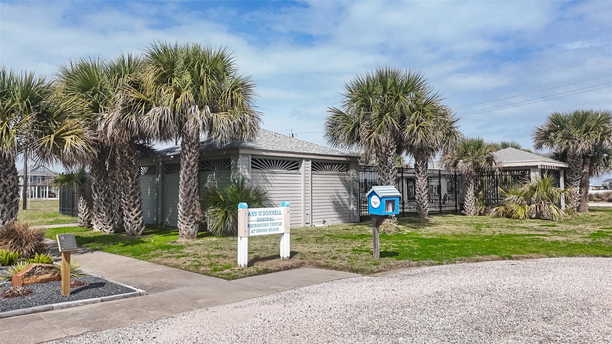Land in Galveston 3