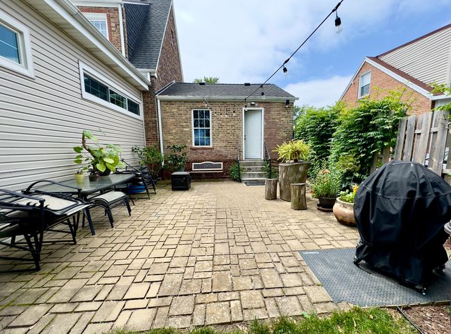 9321 S 81 St Ct, House other with 3 bedrooms, 3 bathrooms and 2 parking in Hickory Hills IL | Image 20