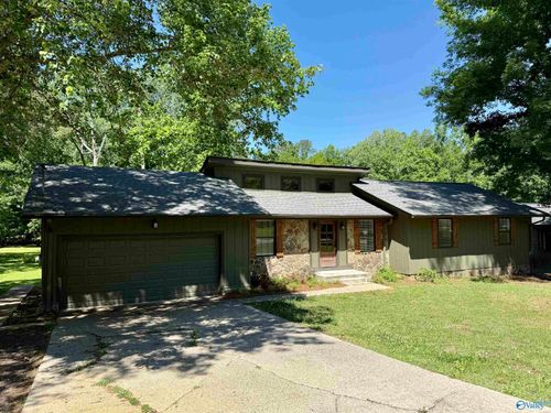 208 Seville Ln, Rainbow City, AL, 35906-6642 | Card Image