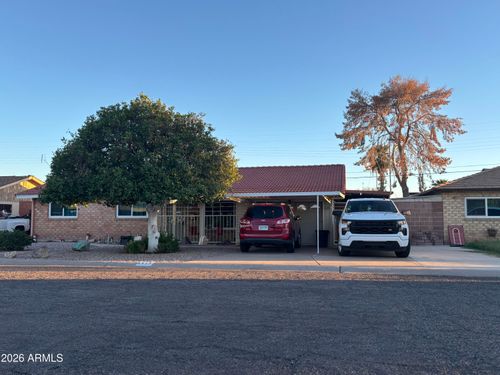 3915 W Keim Dr, Phoenix, AZ, 85019-1617 | Card Image