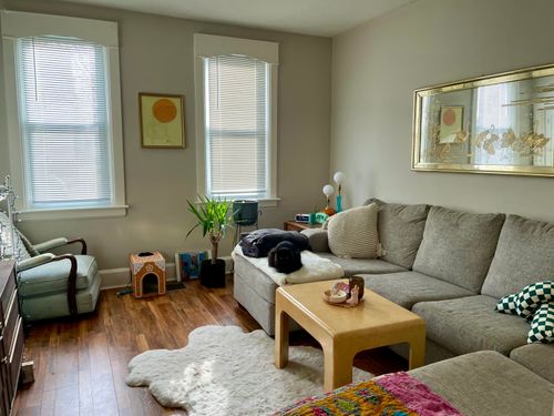 810 E Lincoln Ave, Milwaukee, WI, 53207-1710 | Card Image