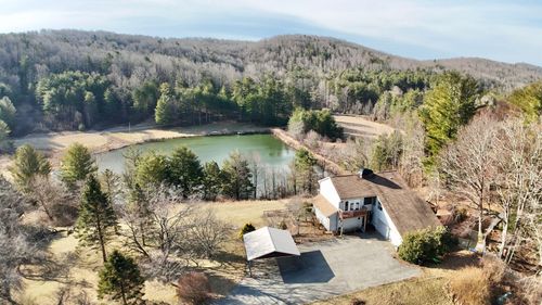 9245 Patterson Dr, Bent Mountain, VA, 24059-2215 | Card Image