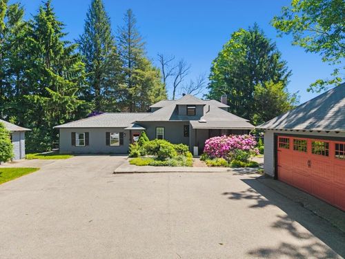 52 Whipple Rd, Kittery, ME, 03904-1736 | Card Image