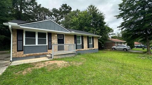 38 Royce Dr, Jonesboro, GA, 30238-2950 | Card Image