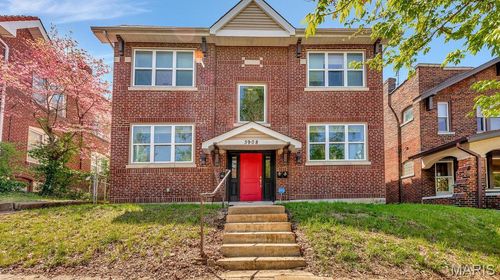 1f-3908 Mcdonald Ave, Saint Louis, MO, 63116-3841 | Card Image