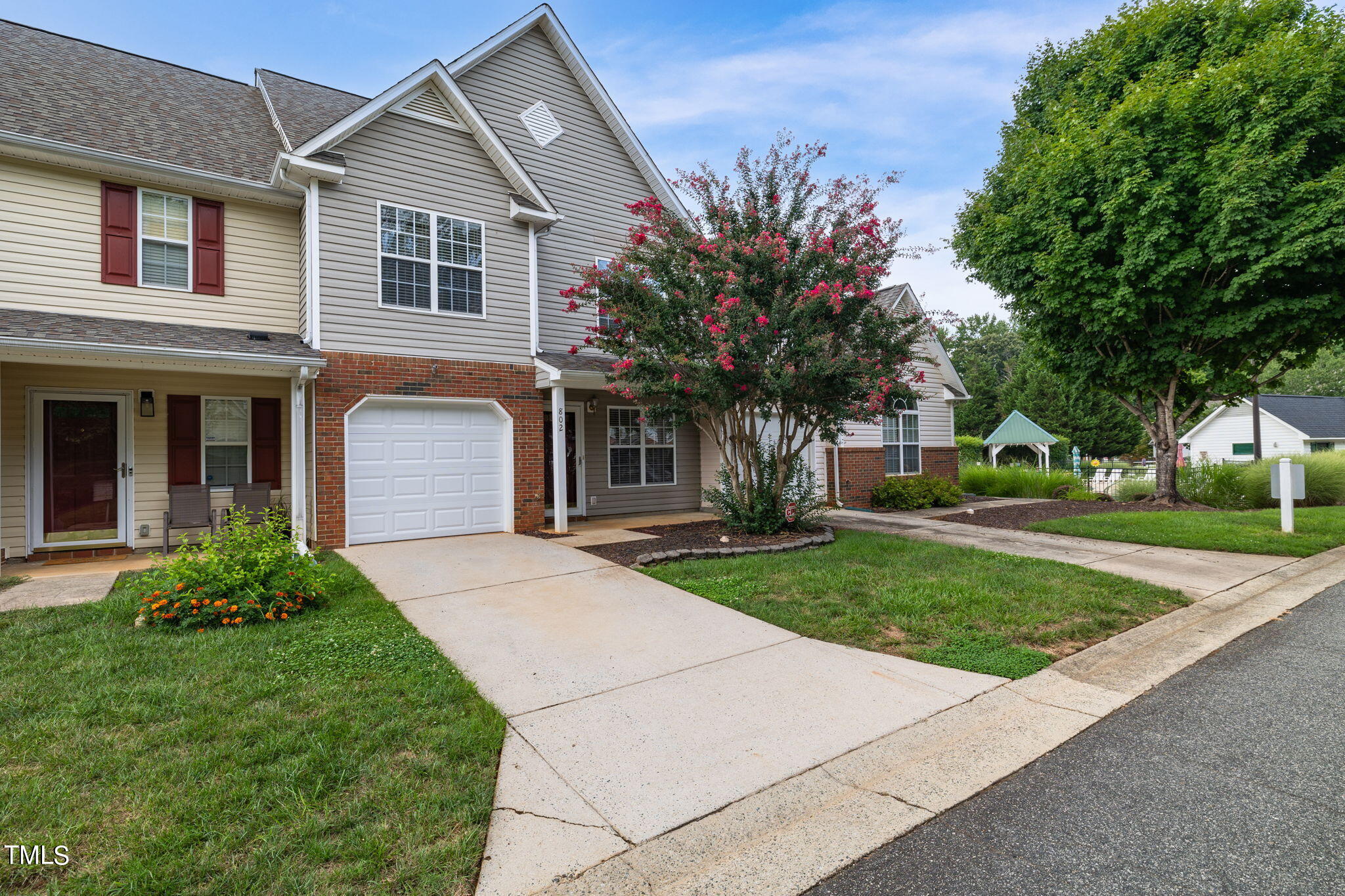 Creek Crossing Trl, Whitsett, NC 27377