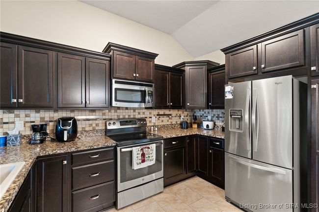 5613 Nature Vw, Home with 3 bedrooms, 2 bathrooms and null parking in Memphis IN | Image 8