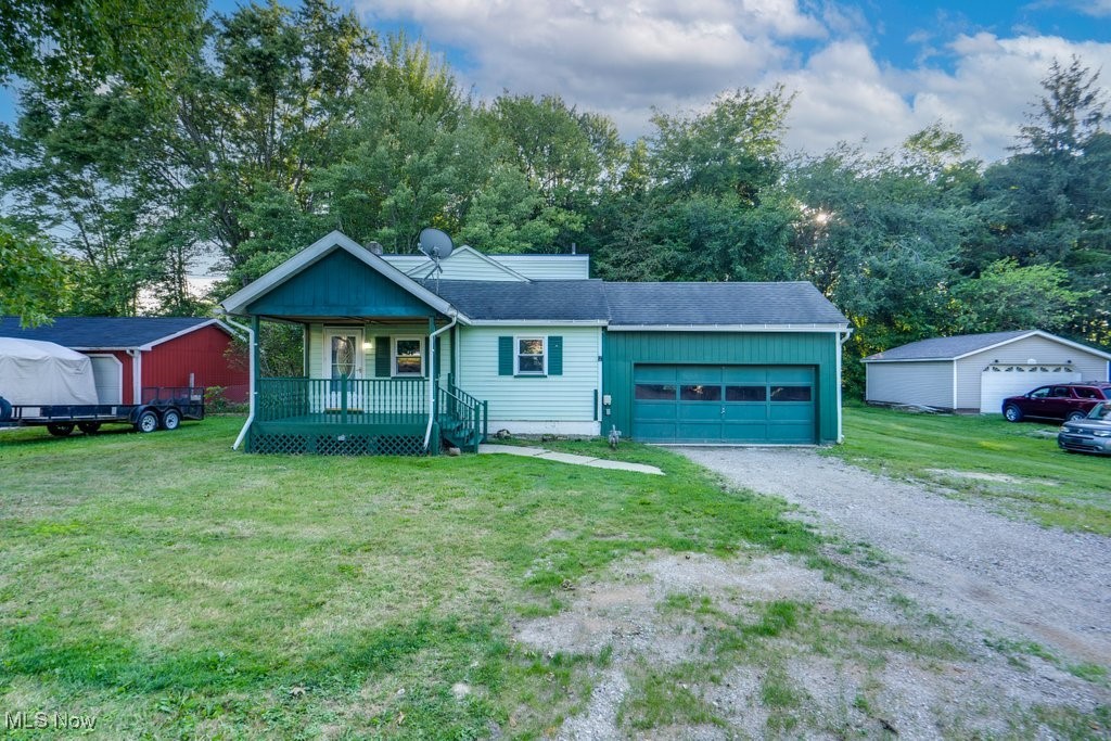 White St, Garrettsville, OH 44231