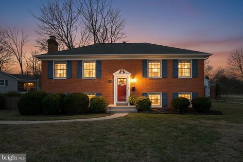 8300 Midwood St, ALEXANDRIA, VA, 22308-1640 | Card Image