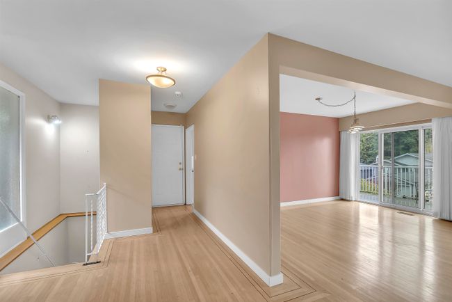 1386 Lawson Avenue, House other with 4 bedrooms, 2 bathrooms and 5 parking in West Vancouver BC | Image 17