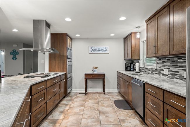 704 W 3 Rd St, House other with 3 bedrooms, 2 bathrooms and null parking in Eddy TX | Image 8