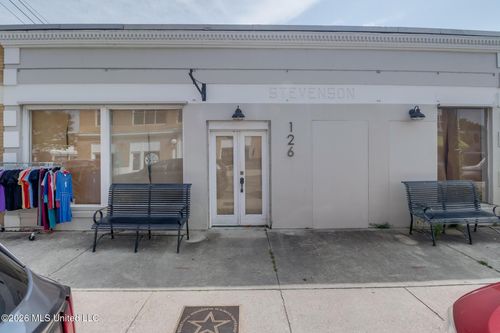 126 Main St, Bay Saint Louis, MS, 39520-4526 | Card Image