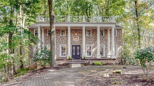 1785 Fairlawn Knolls Dr, Akron, OH, 44313-5435 | Card Image