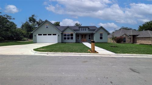 911 Van Winkle St, Weatherford, TX, 76086-2559 | Card Image