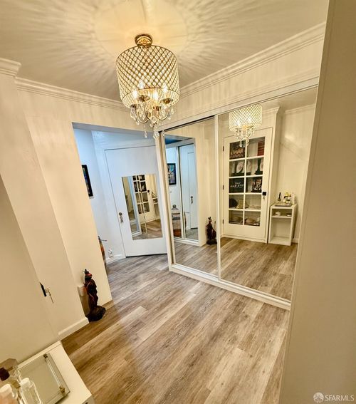 131 Saint Charles Ave, San Francisco, CA, 94132-3233 | Card Image