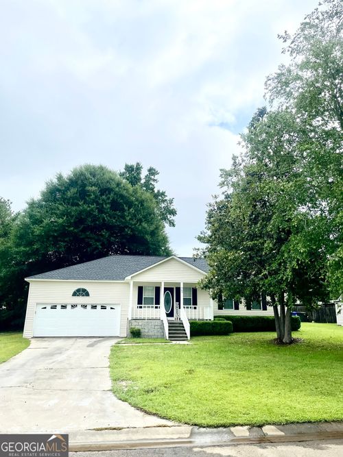 305 Lancelot Ln, Dublin, GA, 31021-6447 | Card Image