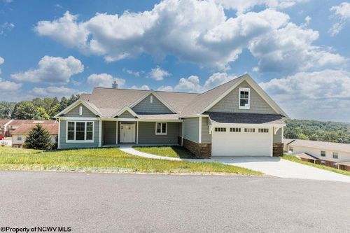 109 Lockwood Dr, Morgantown, WV, 26508 | Card Image