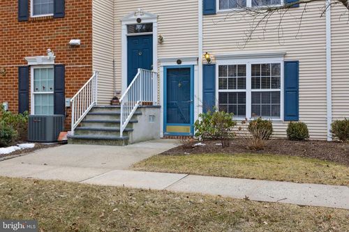 32 Wayne Ct, Plainsboro, NJ, 08536-2025 | Card Image