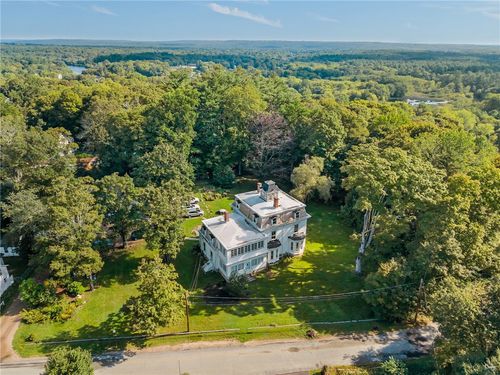 2-7 Nichols Ln, Hope Valley, RI, 02832-1709 | Card Image