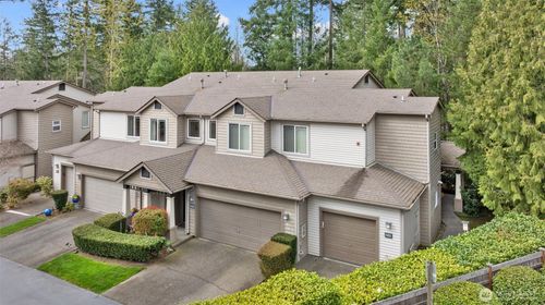 4401 248th Ln Se, Sammamish, WA, 98029-6400 | Card Image