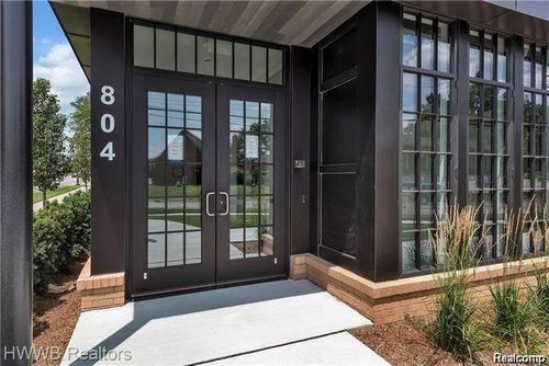 2a-804 N Main St, Rochester, MI, 48307-1431 | Card Image